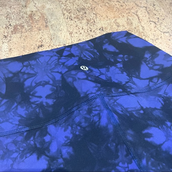 Lululemon - Wunder Under Pant Hi-Rise - Shibori Blue/Purple - Picture 7 of 9